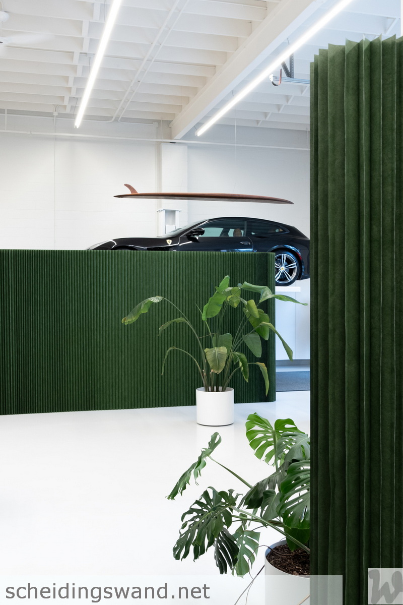 04 molo softwall custom colour forest green Pantone 17 0230